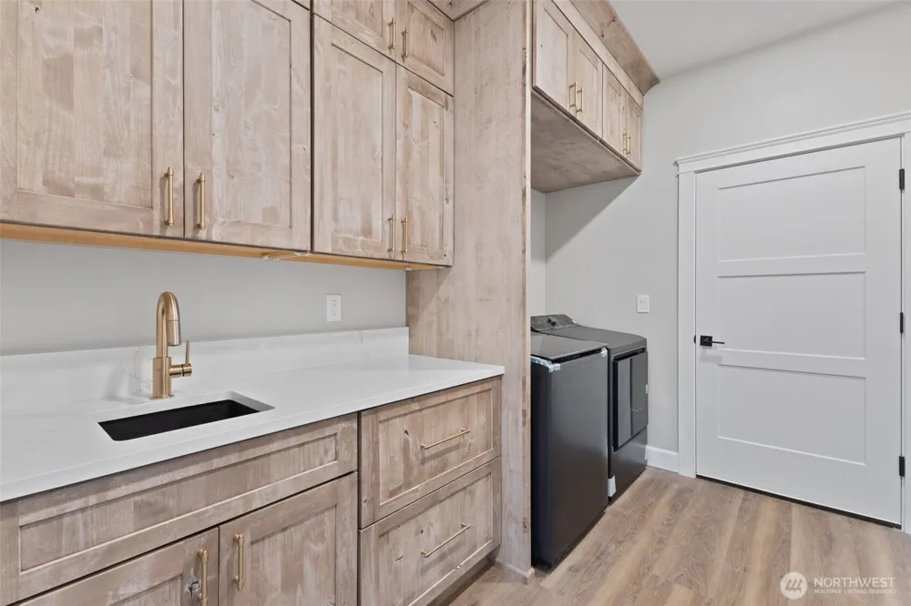 1513 176th Avenue Ct E Lake Tapps, WA 98391