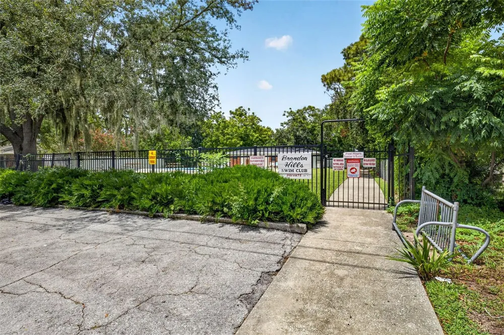 614 SYLVAN DRIVE Brandon, FL 33510