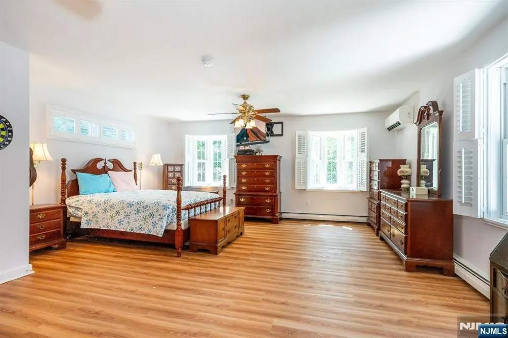 325 Terhune Avenue Passaic, NJ 07055