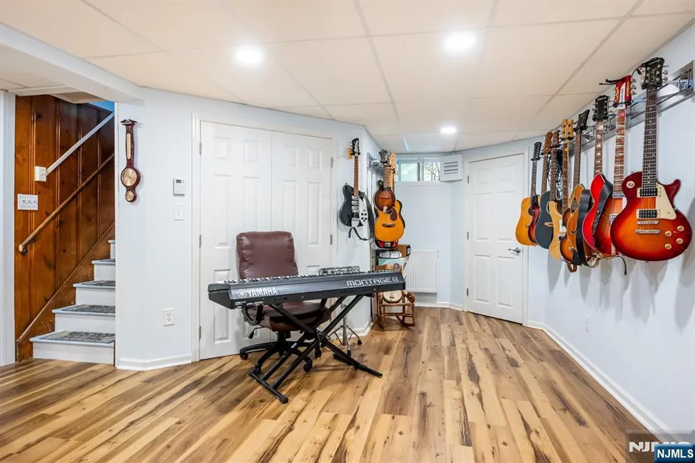325 Terhune Avenue Passaic, NJ 07055