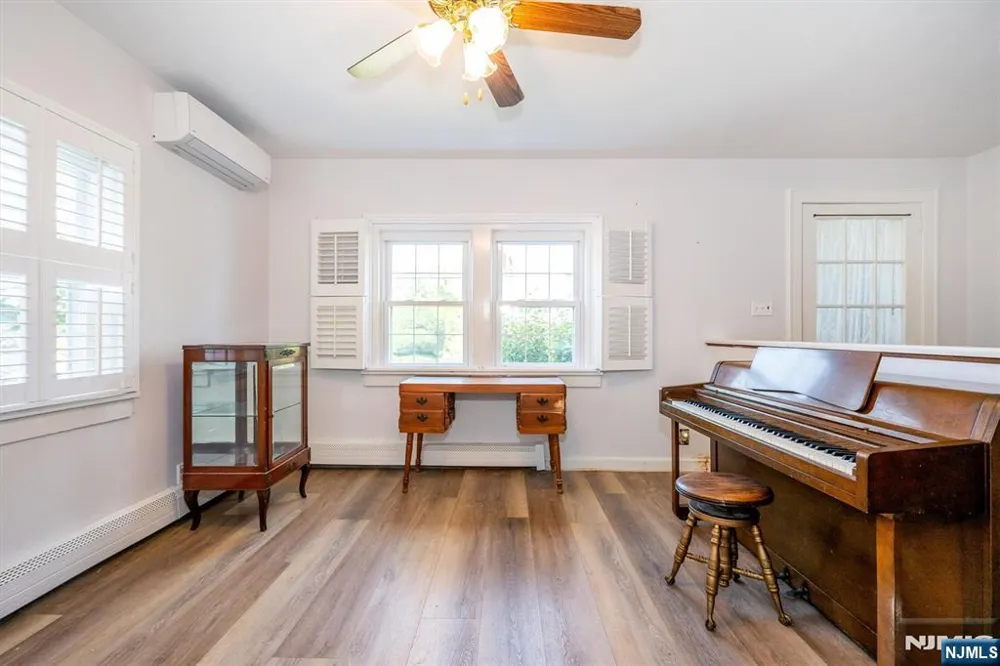325 Terhune Avenue Passaic, NJ 07055