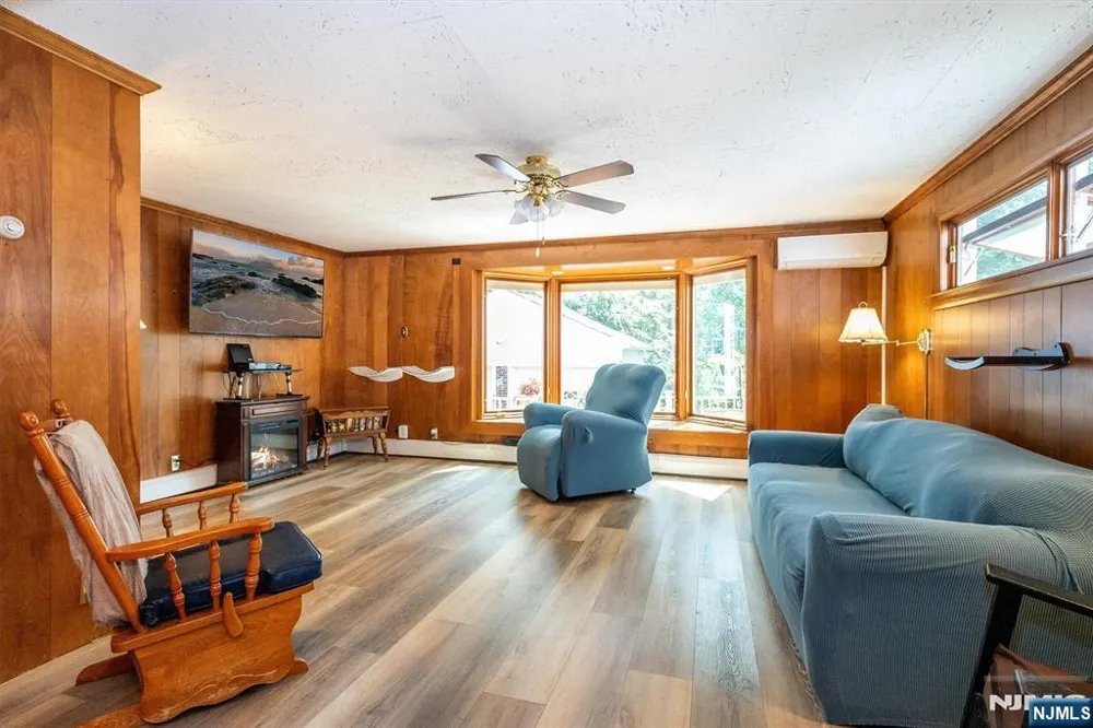 325 Terhune Avenue Passaic, NJ 07055