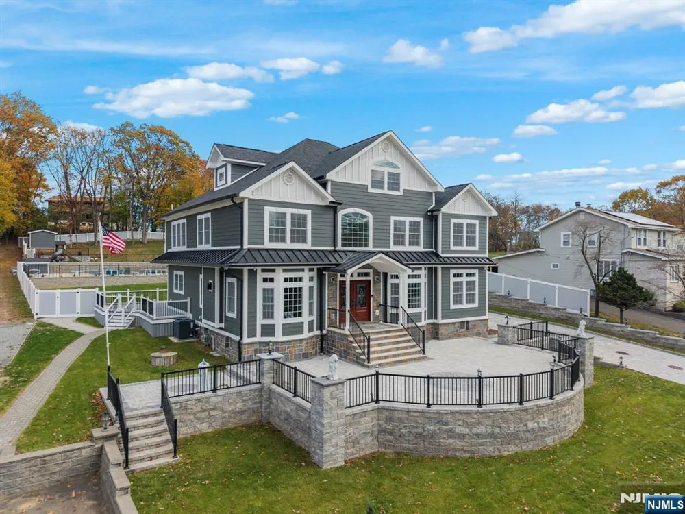 45 Dietrich Lane North Haledon, NJ 07508
