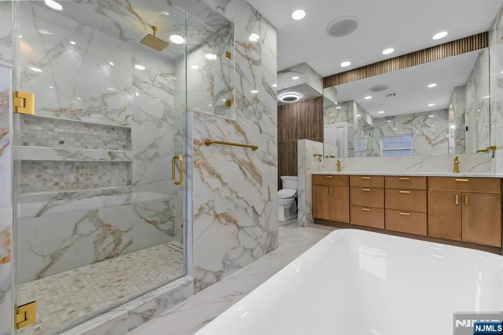 45 Dietrich Lane North Haledon, NJ 07508