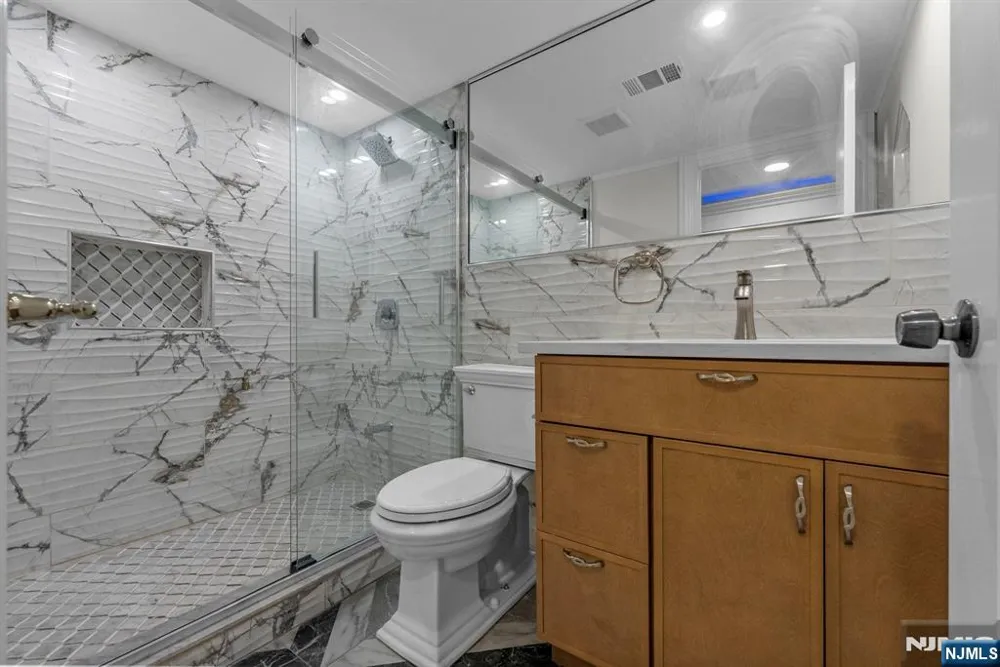 45 Dietrich Lane North Haledon, NJ 07508