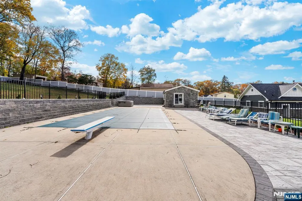 45 Dietrich Lane North Haledon, NJ 07508
