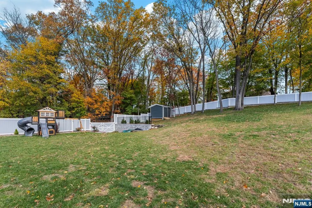 45 Dietrich Lane North Haledon, NJ 07508