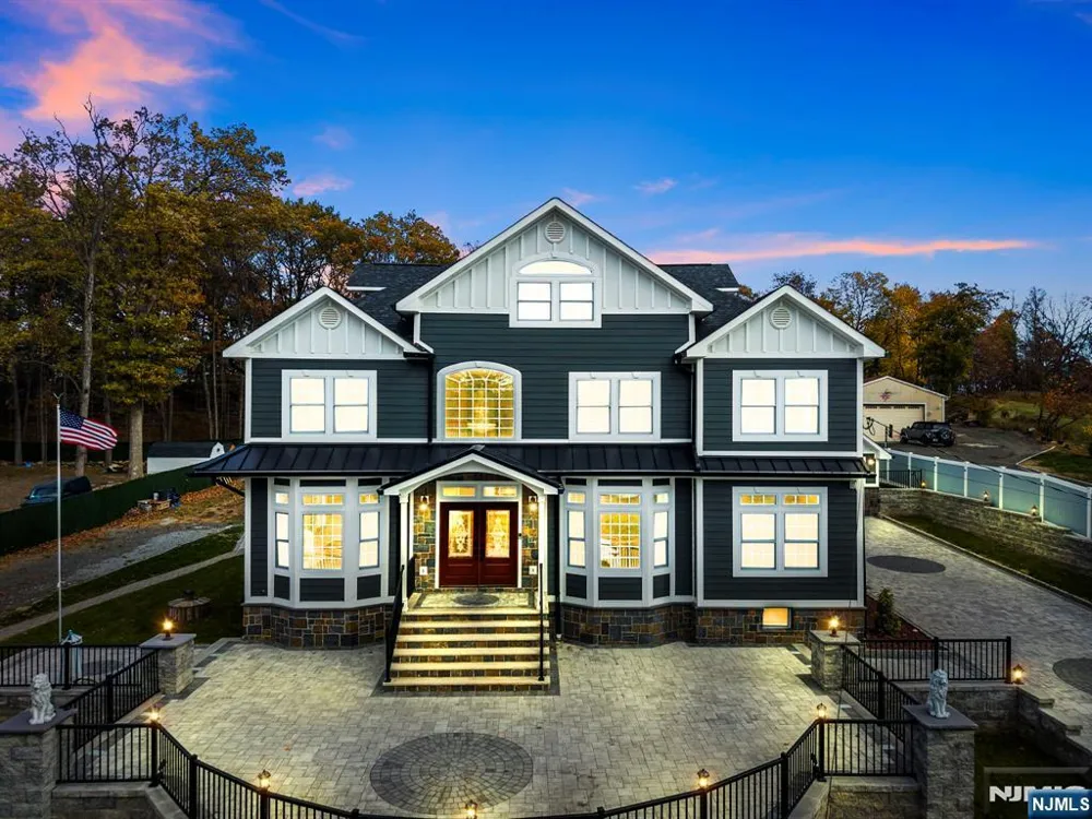 45 Dietrich Lane North Haledon, NJ 07508