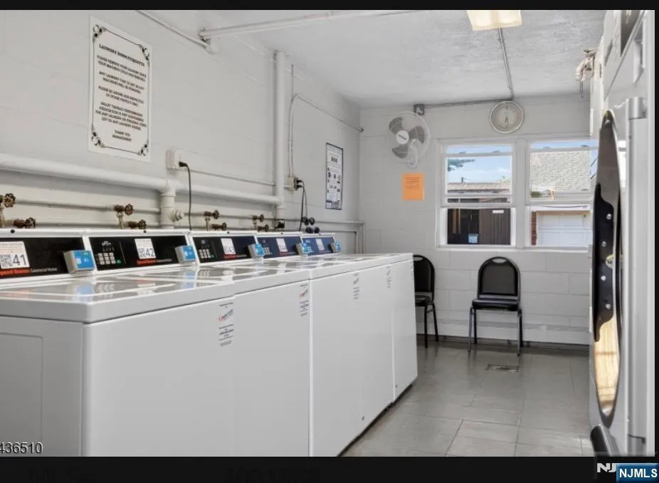 52 Knox T Wayne, NJ 07470