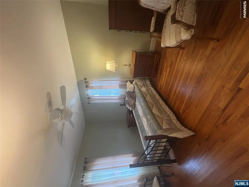 52 Knox T Wayne, NJ 07470