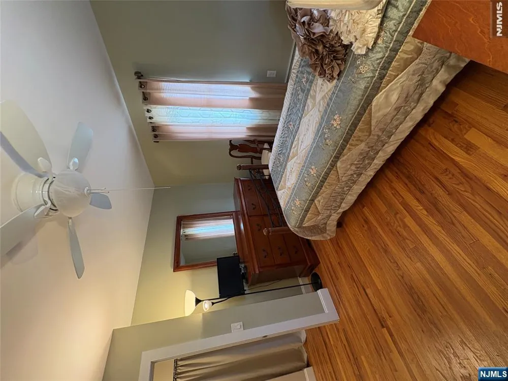 52 Knox T Wayne, NJ 07470
