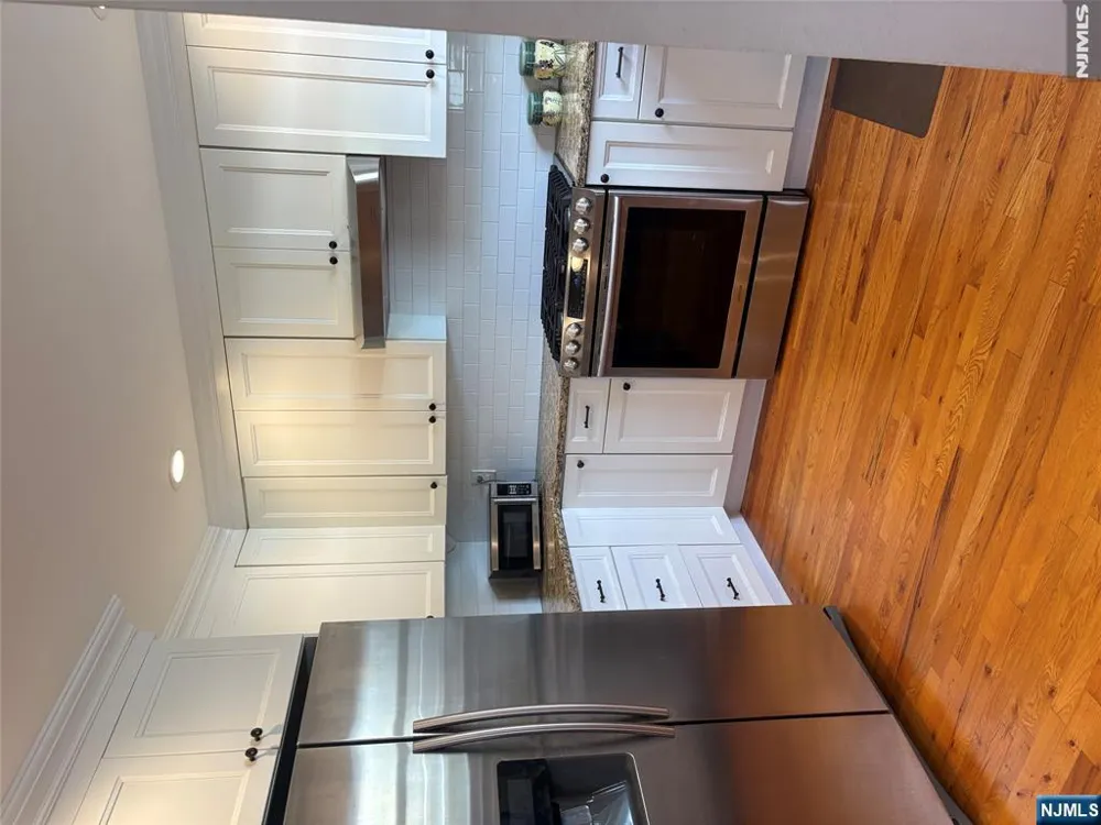 52 Knox T Wayne, NJ 07470