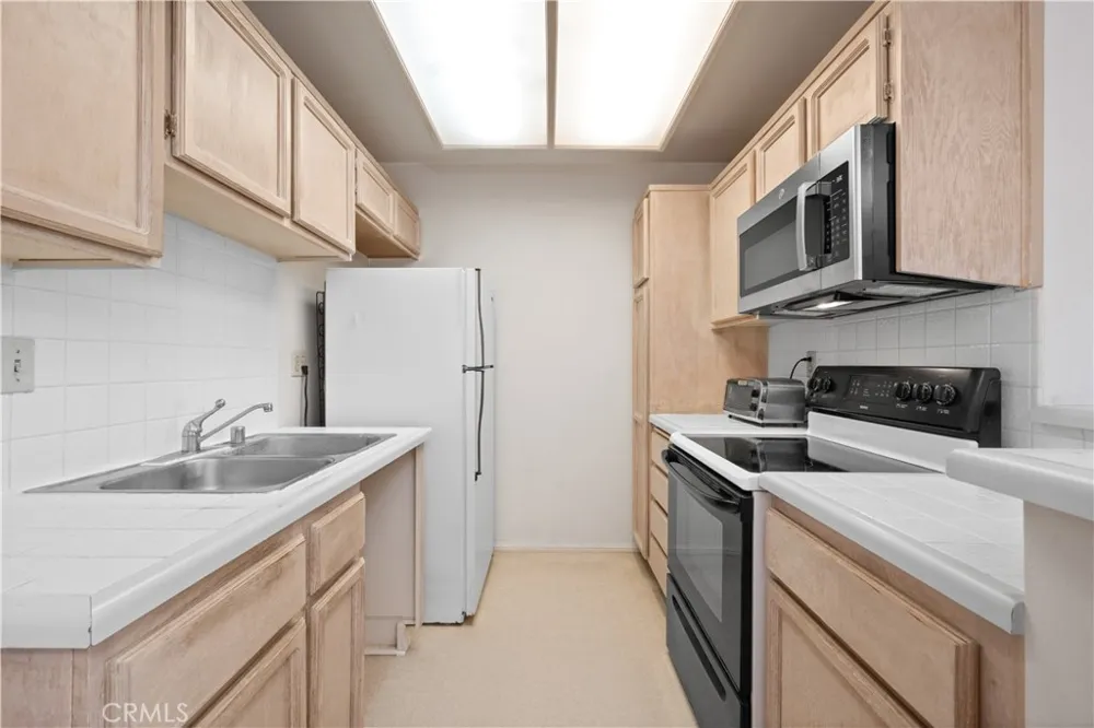 436 Bellflower Boulevard #312 Long Beach, CA 90814