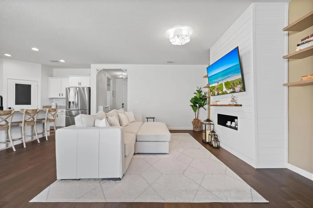 7671 SW Harbor Cove Drive Stuart, FL 34997