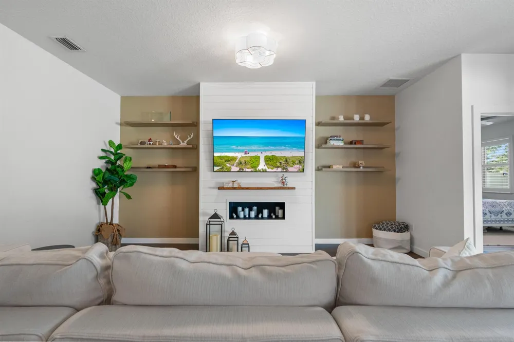 7671 SW Harbor Cove Drive Stuart, FL 34997