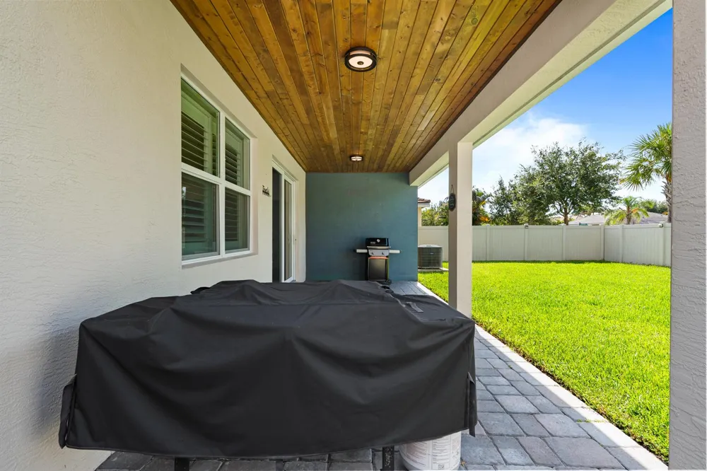 7671 SW Harbor Cove Drive Stuart, FL 34997