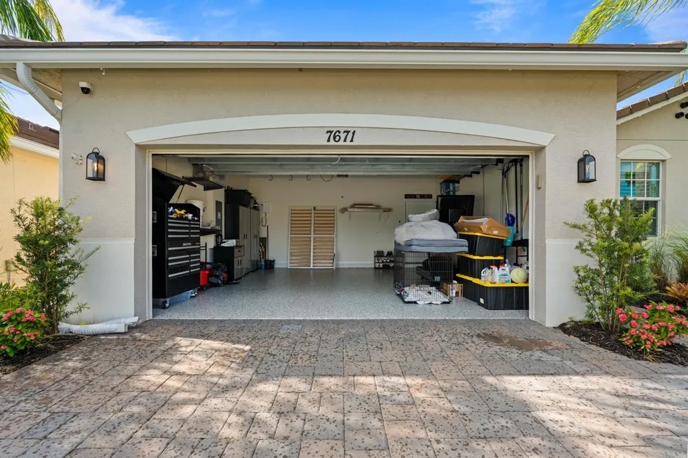 7671 SW Harbor Cove Drive Stuart, FL 34997
