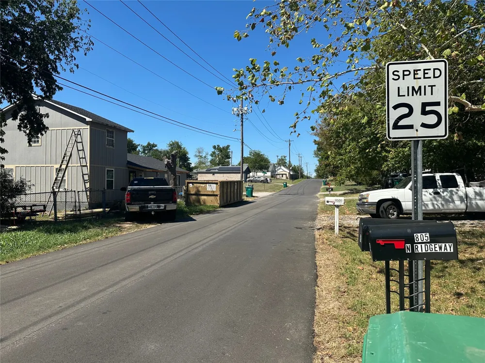 805 Ridgeway Street #B Sapulpa, OK 74066