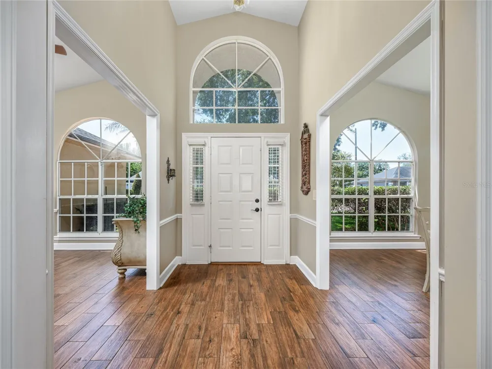 1045 ABBOTSFORD COURT Oviedo, FL 32765