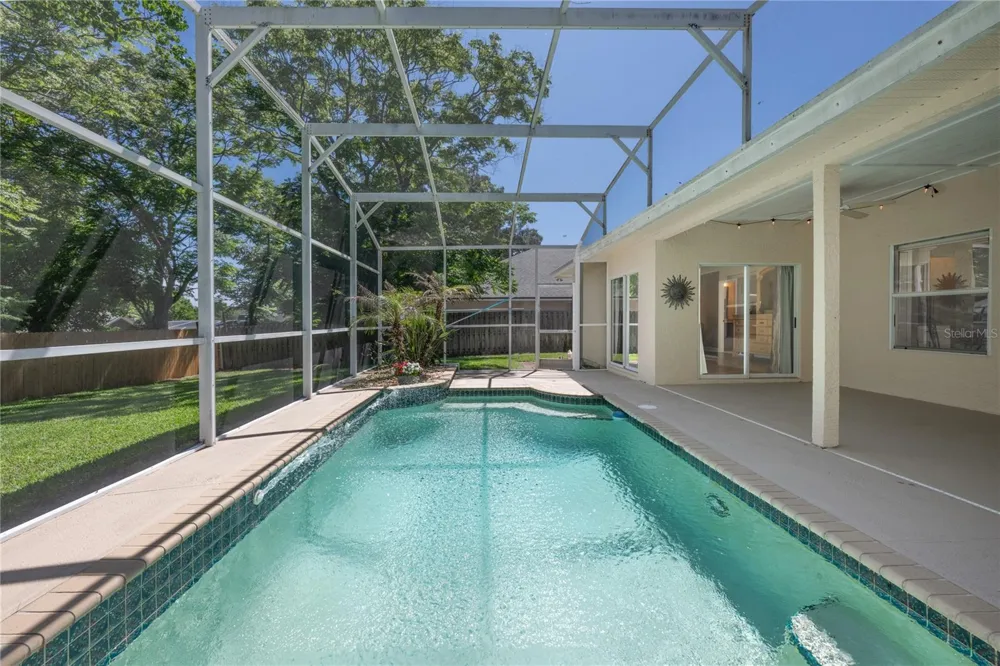 1045 ABBOTSFORD COURT Oviedo, FL 32765