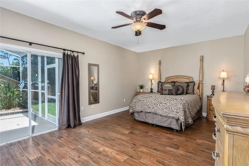 1045 ABBOTSFORD COURT Oviedo, FL 32765