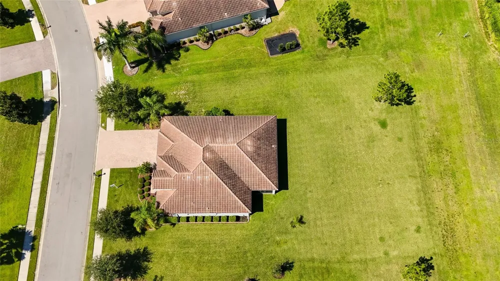 16607 2ND AVENUE E Bradenton, FL 34212