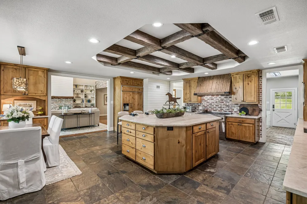 111 Stonecrest Road Argyle, TX 76226