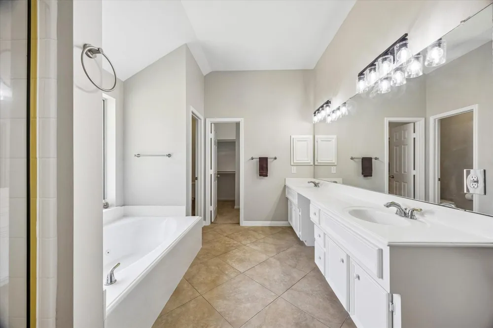 3214 Waters Edge Drive Manvel, TX 77578
