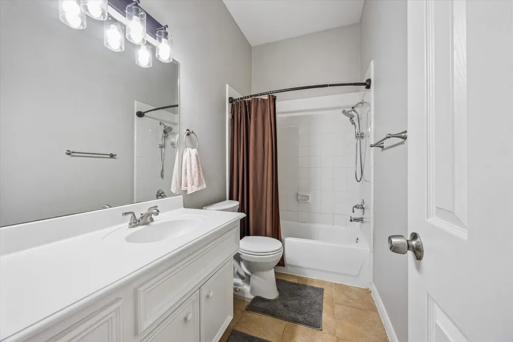 3214 Waters Edge Drive Manvel, TX 77578