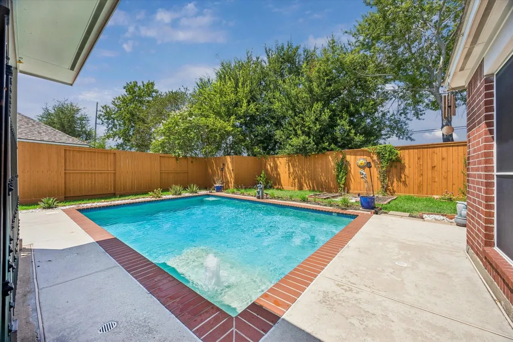 3214 Waters Edge Drive Manvel, TX 77578