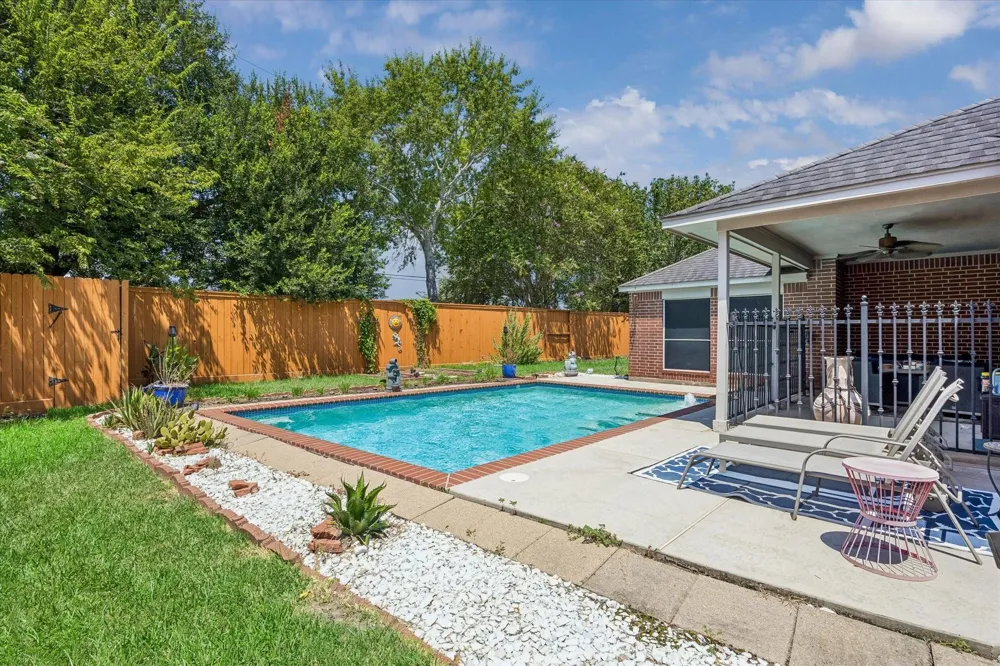 3214 Waters Edge Drive Manvel, TX 77578