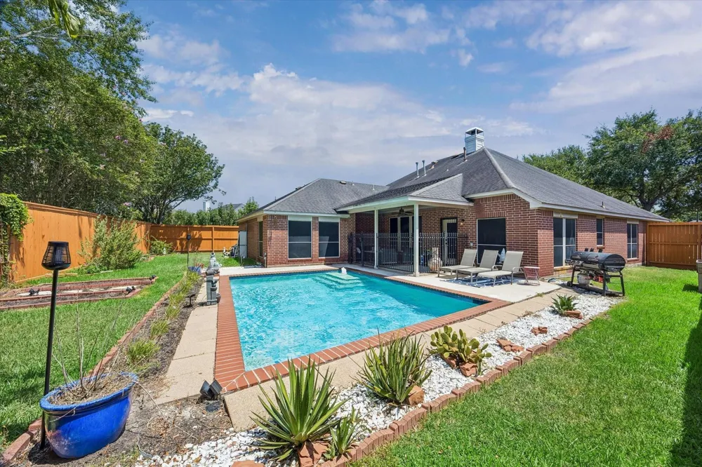 3214 Waters Edge Drive Manvel, TX 77578