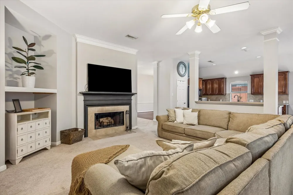 3214 Waters Edge Drive Manvel, TX 77578