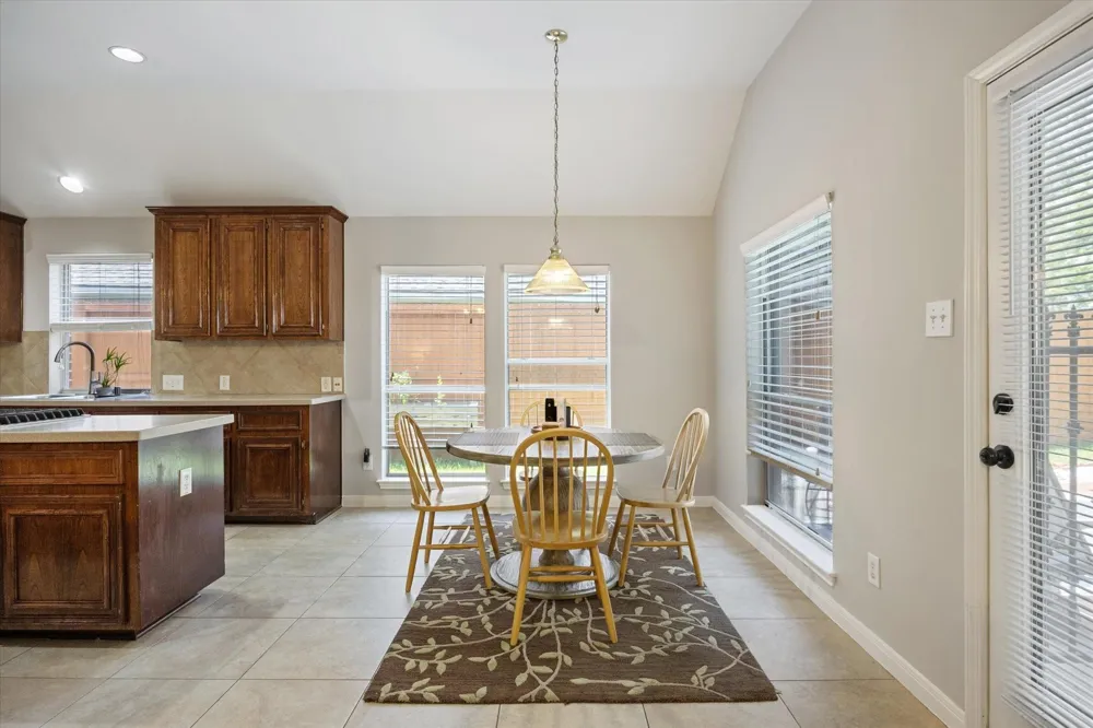 3214 Waters Edge Drive Manvel, TX 77578