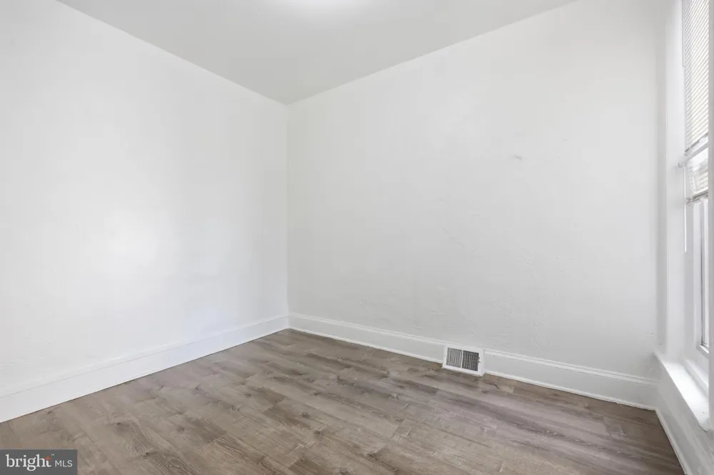 4023 9TH STREET Philadelphia, PA 19140
