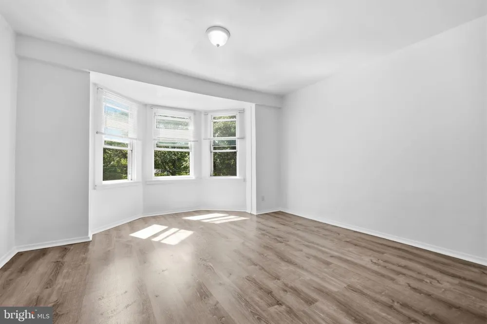 4023 9TH STREET Philadelphia, PA 19140