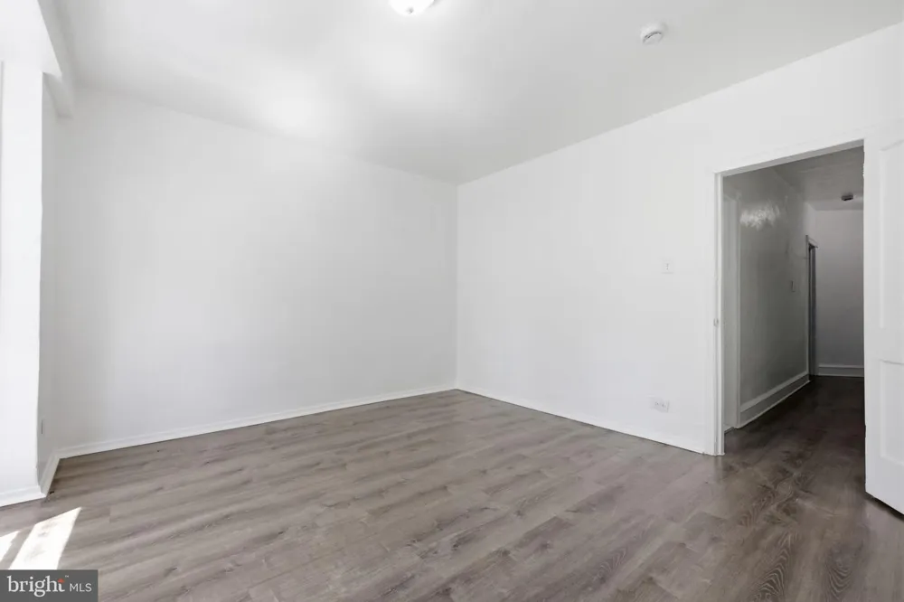 4023 9TH STREET Philadelphia, PA 19140