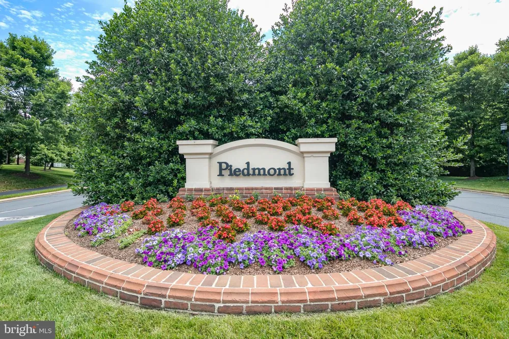 5905 FLYNNSBROOKE TERRACE Haymarket, VA 20169