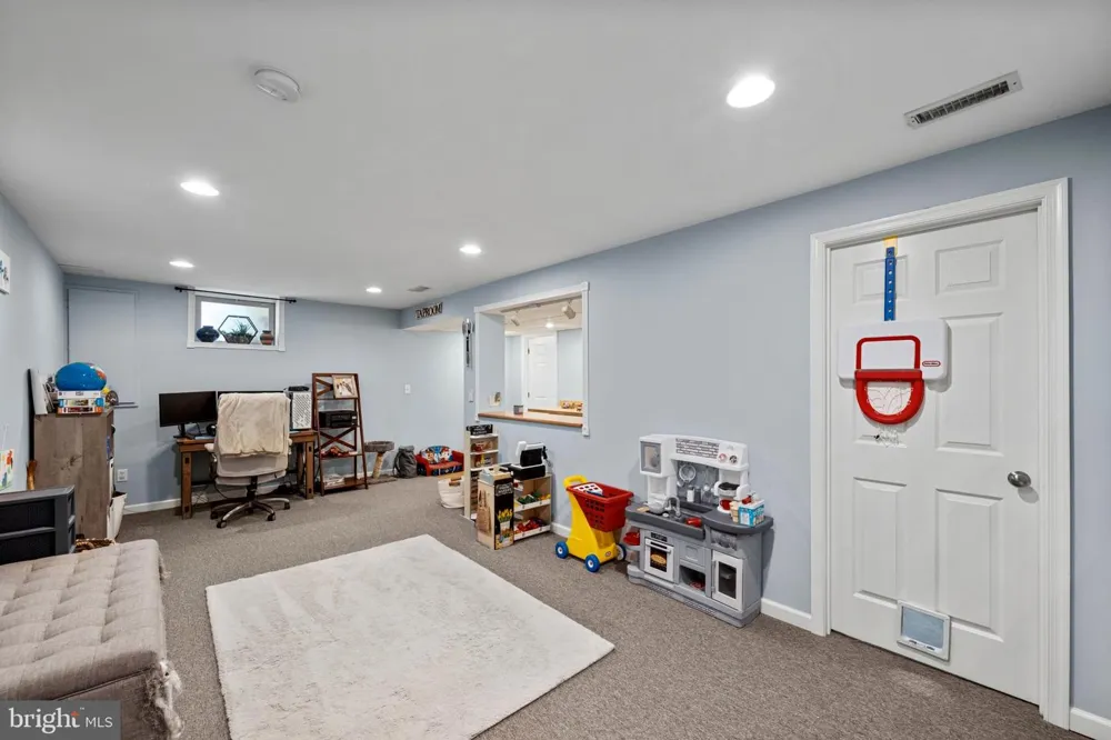 591 RICH MAR STREET Westminster, MD 21158