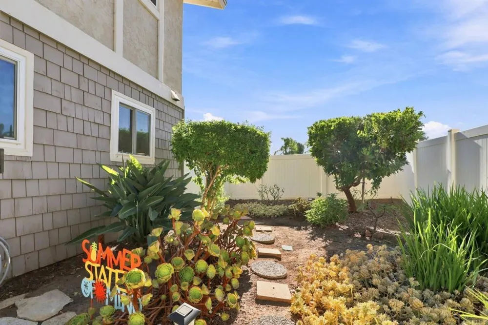 2112 E Vista Way #24 Vista, CA 92084