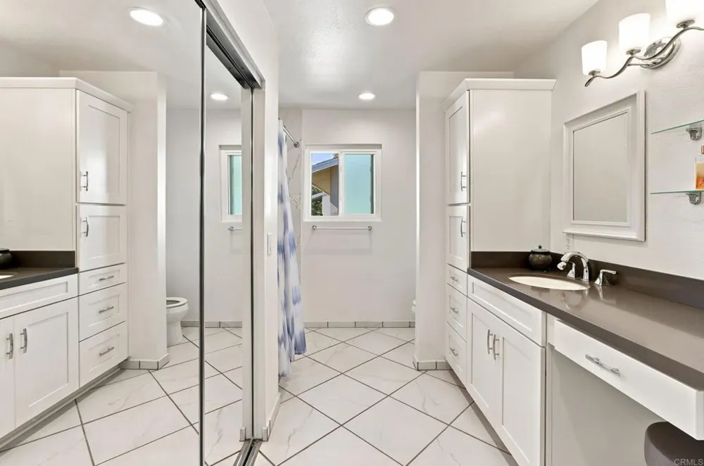 2112 E Vista Way #24 Vista, CA 92084