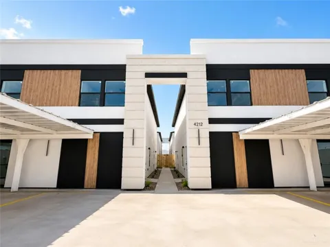 4213 Hummingbird Avenue #89A