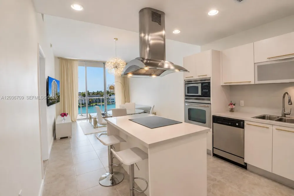 7930 East Dr #506 North Bay Village, FL 33141