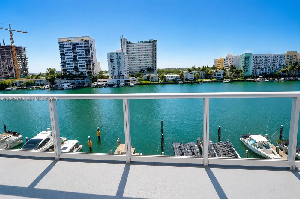 7930 East Dr #506 North Bay Village, FL 33141