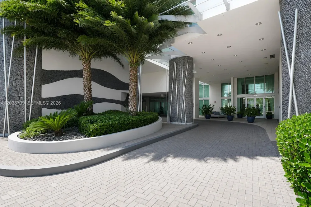 7930 East Dr #506 North Bay Village, FL 33141