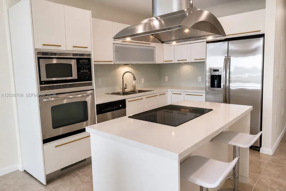 7930 East Dr #506 North Bay Village, FL 33141
