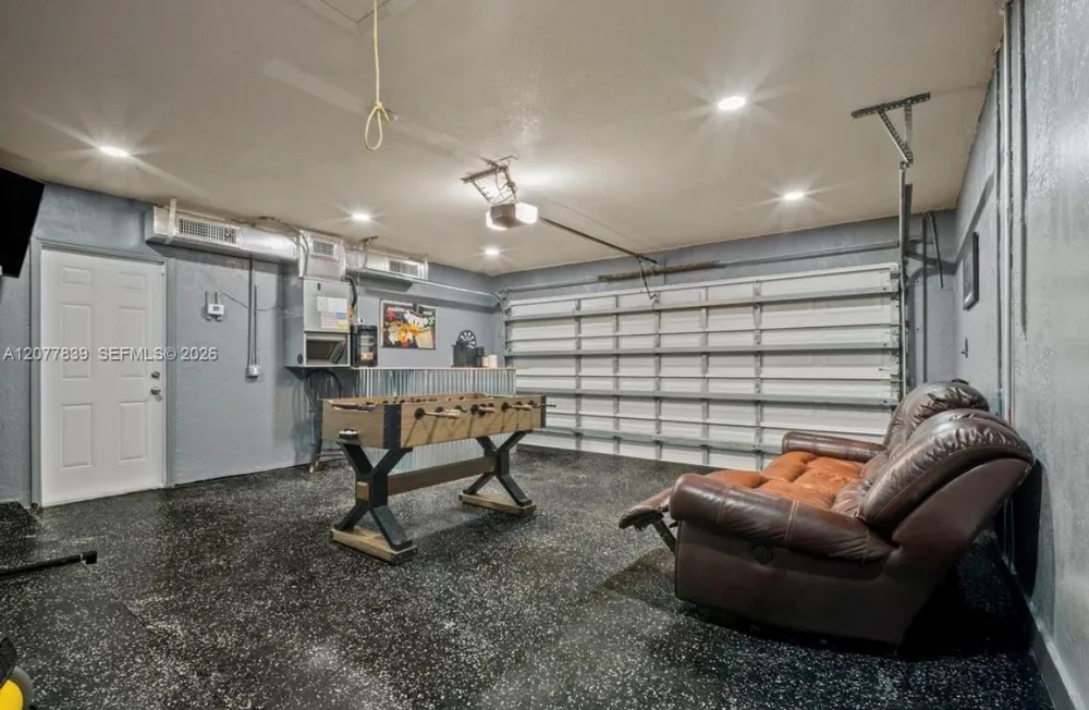 16857 90th St Loxahatchee, FL 33470