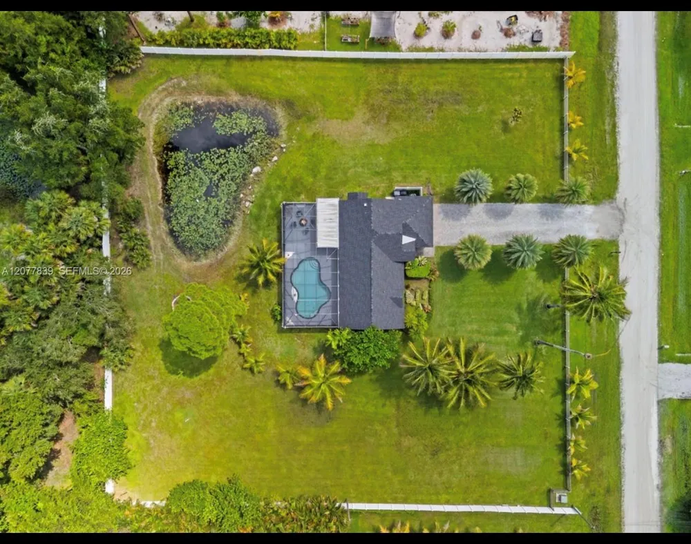 16857 90th St Loxahatchee, FL 33470