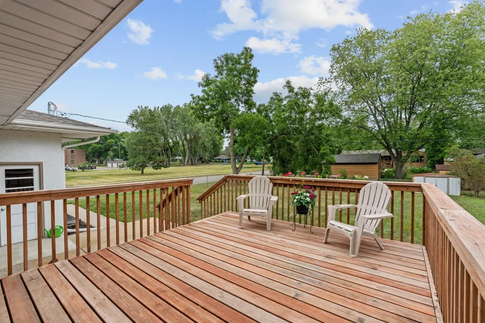 2754 Hamline Avenue Roseville, MN 55113