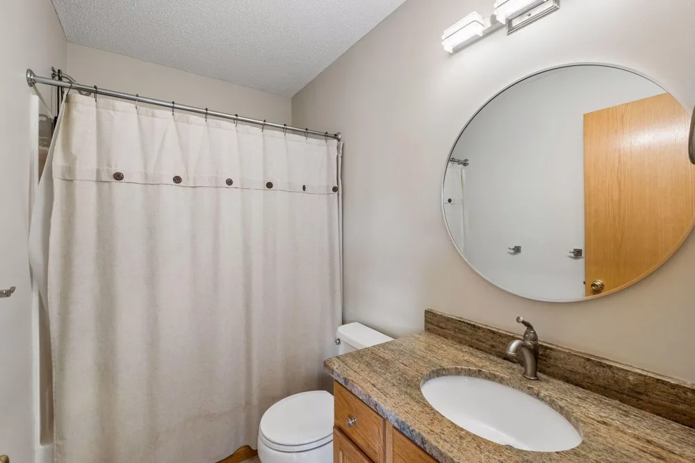 3963 Bailey Ridge Draw Woodbury, MN 55125